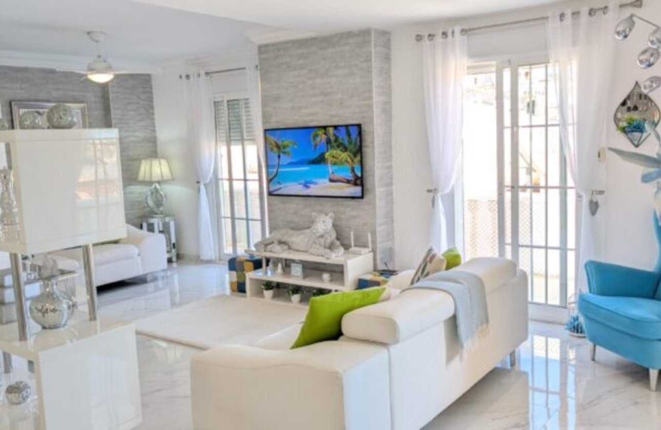 Revente - Villa -
Villamartin - Costa Blanca