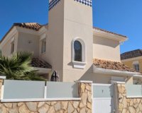 Revente - Villa -
Villamartin - Costa Blanca