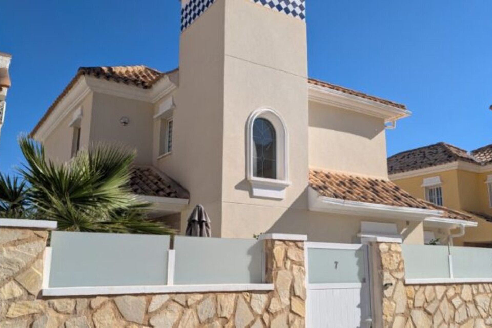 Revente - Villa -
Villamartin - Costa Blanca