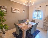 Revente - Villa -
Villamartin - Costa Blanca