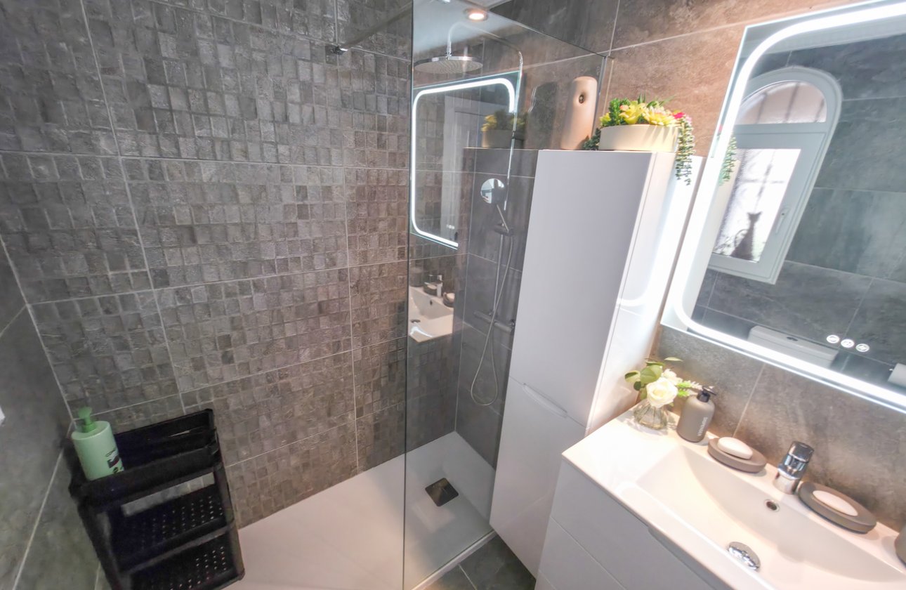 Revente - Villa -
Villamartin - Costa Blanca