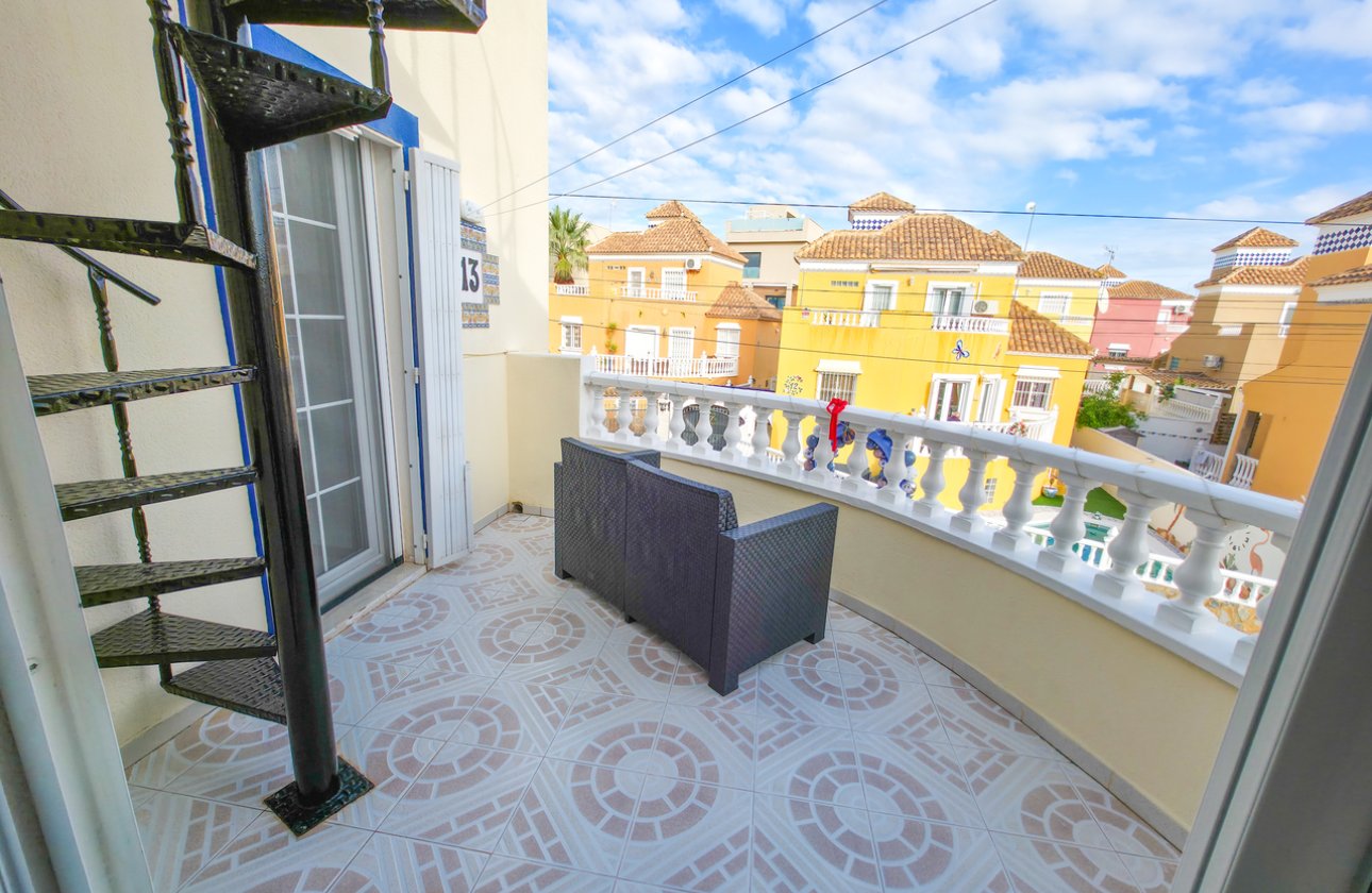 Revente - Villa -
Villamartin - Costa Blanca