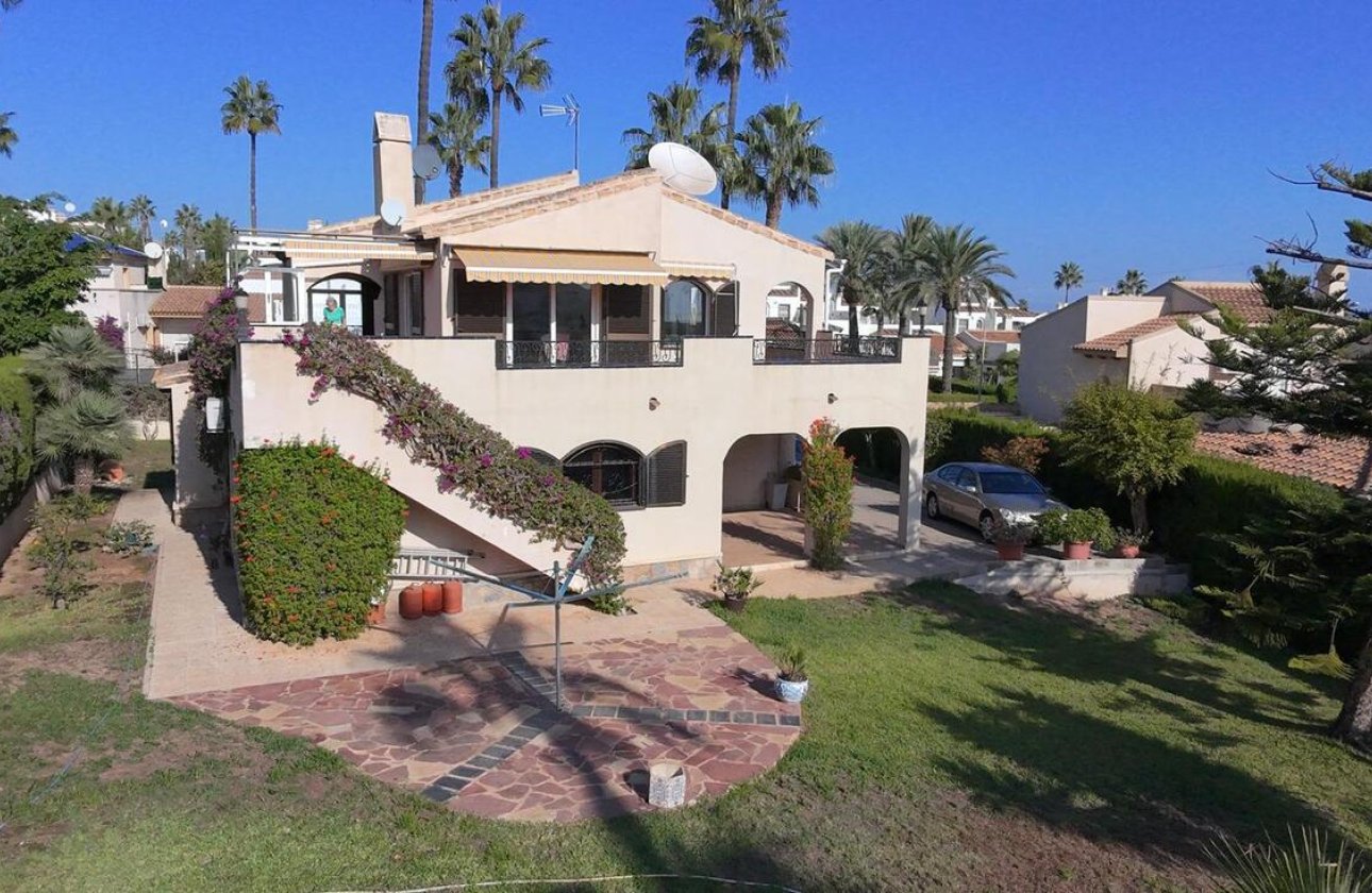 Revente - Villa -
Villamartin - Costa Blanca