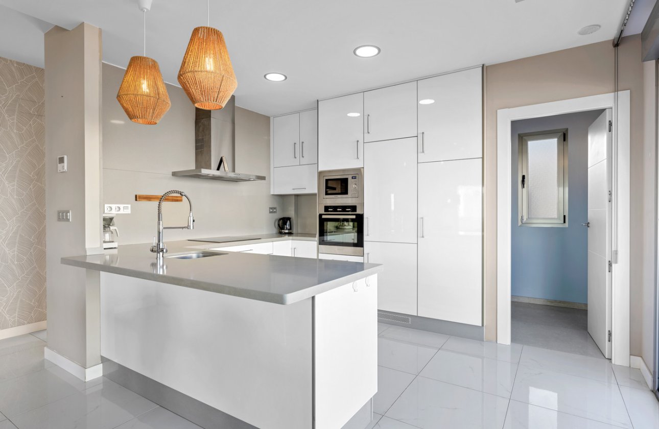 Revente - Villa -
Villamartin - Costa Blanca