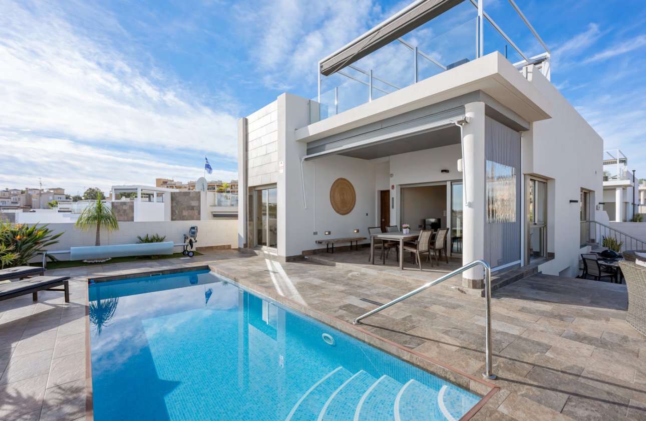 Revente - Villa -
Villamartin - Costa Blanca