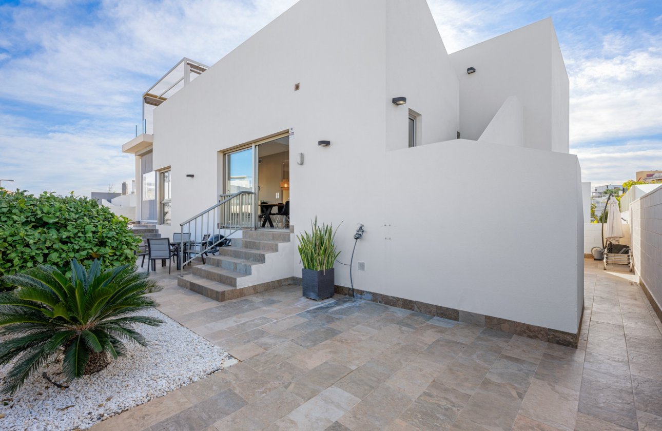 Revente - Villa -
Villamartin - Costa Blanca