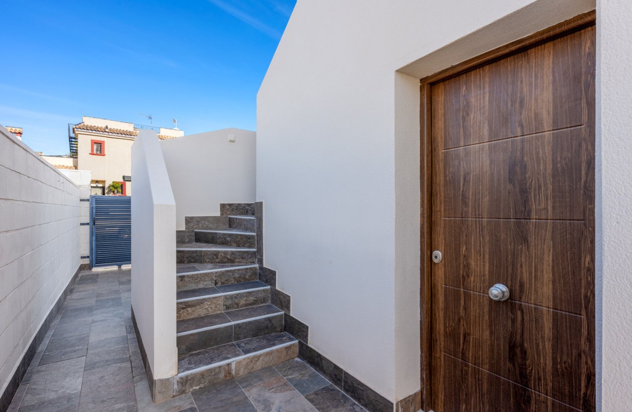 Revente - Villa -
Villamartin - Costa Blanca