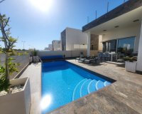 Revente - Villa -
Villamartin - Costa Blanca