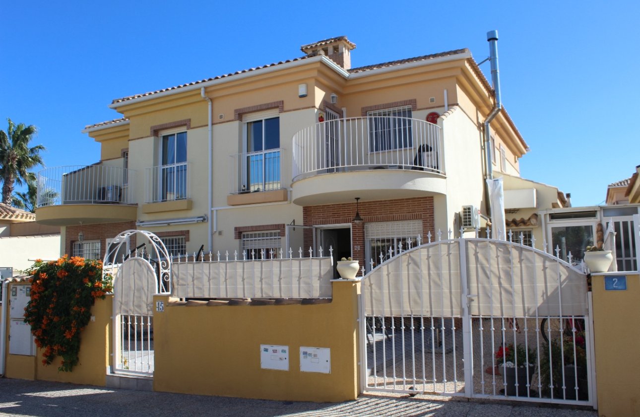 Revente - Villa -
Villamartin - Costa Blanca