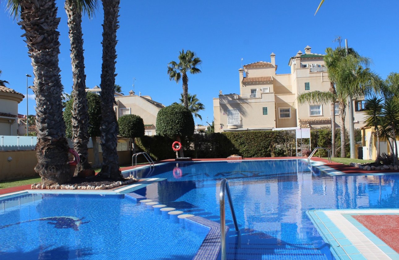 Revente - Villa -
Villamartin - Costa Blanca