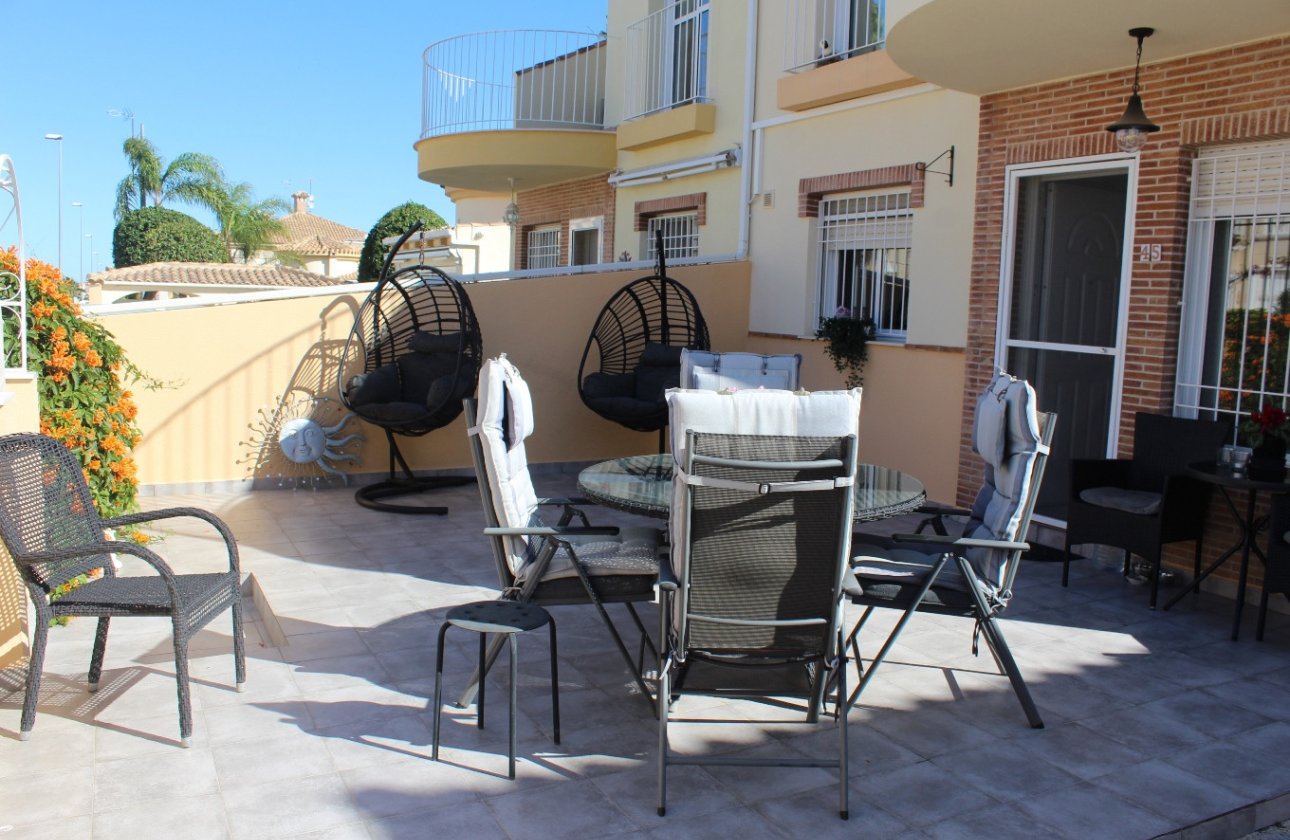 Revente - Villa -
Villamartin - Costa Blanca