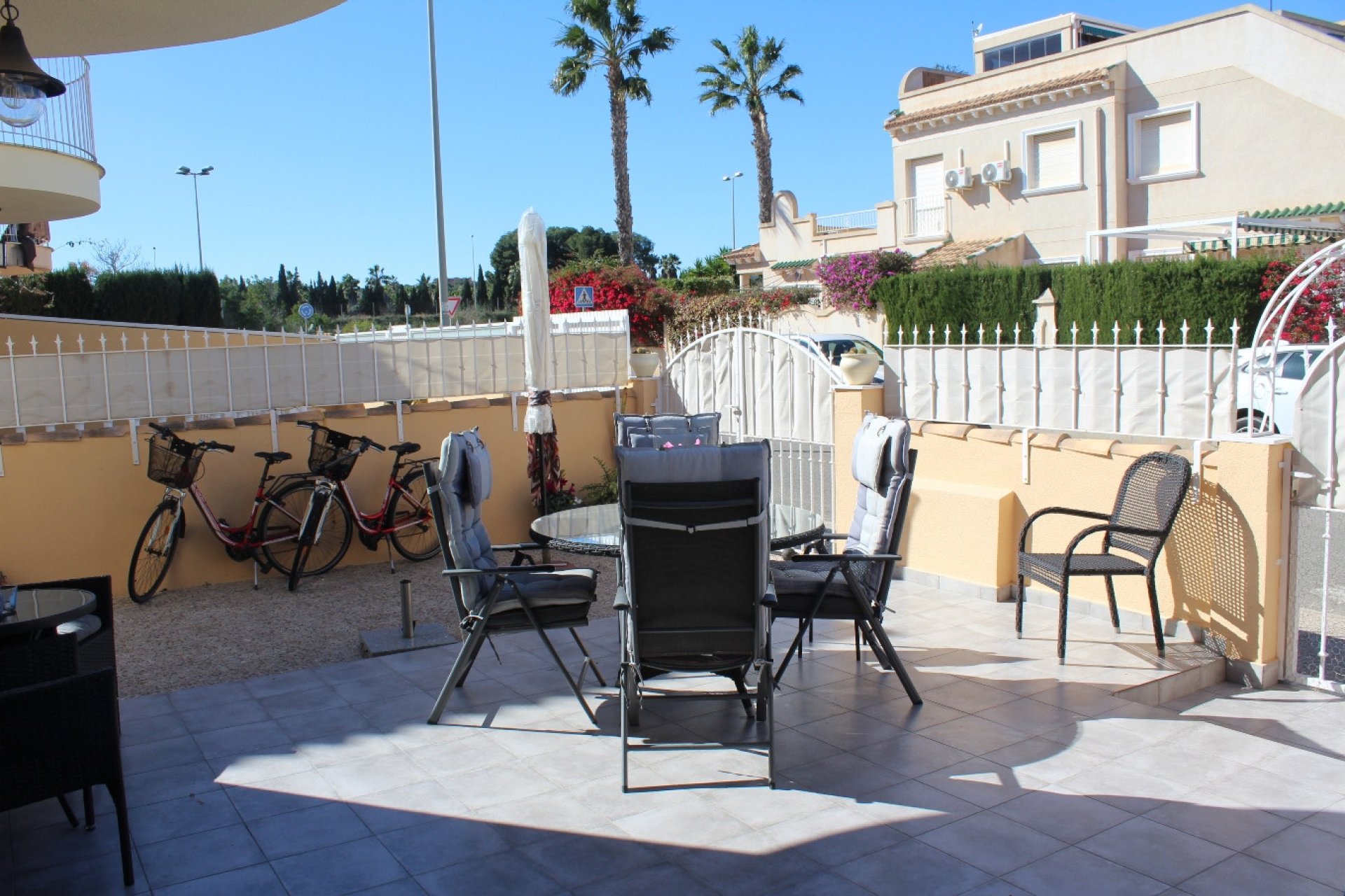 Revente - Villa -
Villamartin - Costa Blanca