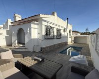Revente - Villa -
Villamartin - Costa Blanca