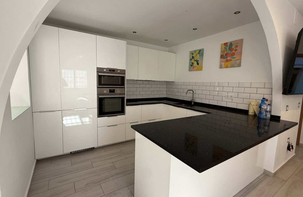 Revente - Villa -
Villamartin - Costa Blanca