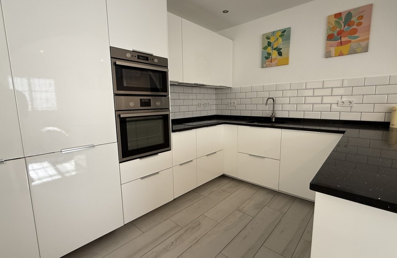 Revente - Villa -
Villamartin - Costa Blanca