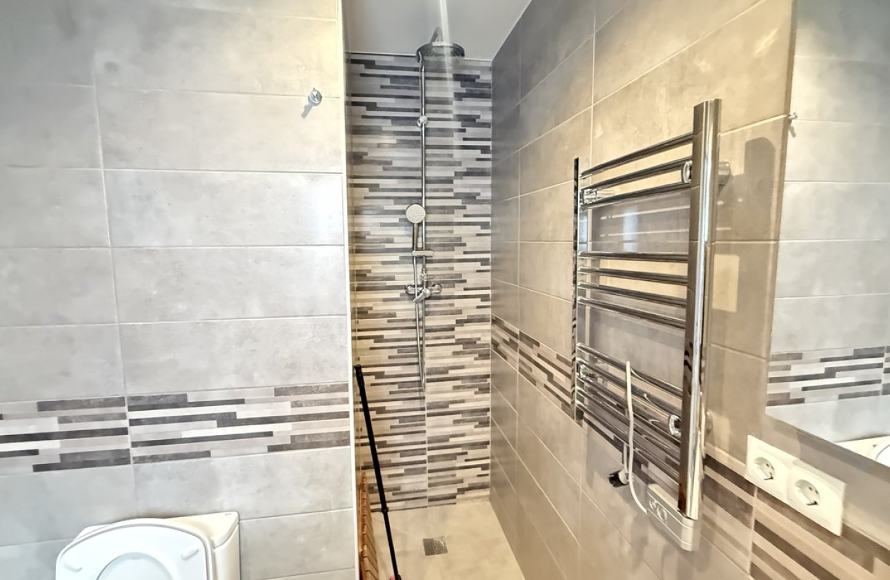 Revente - Villa -
Villamartin - Costa Blanca