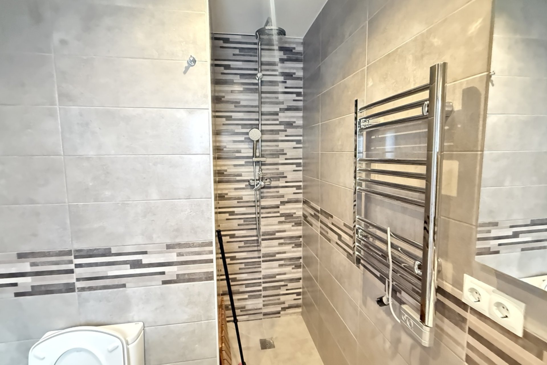 Revente - Villa -
Villamartin - Costa Blanca