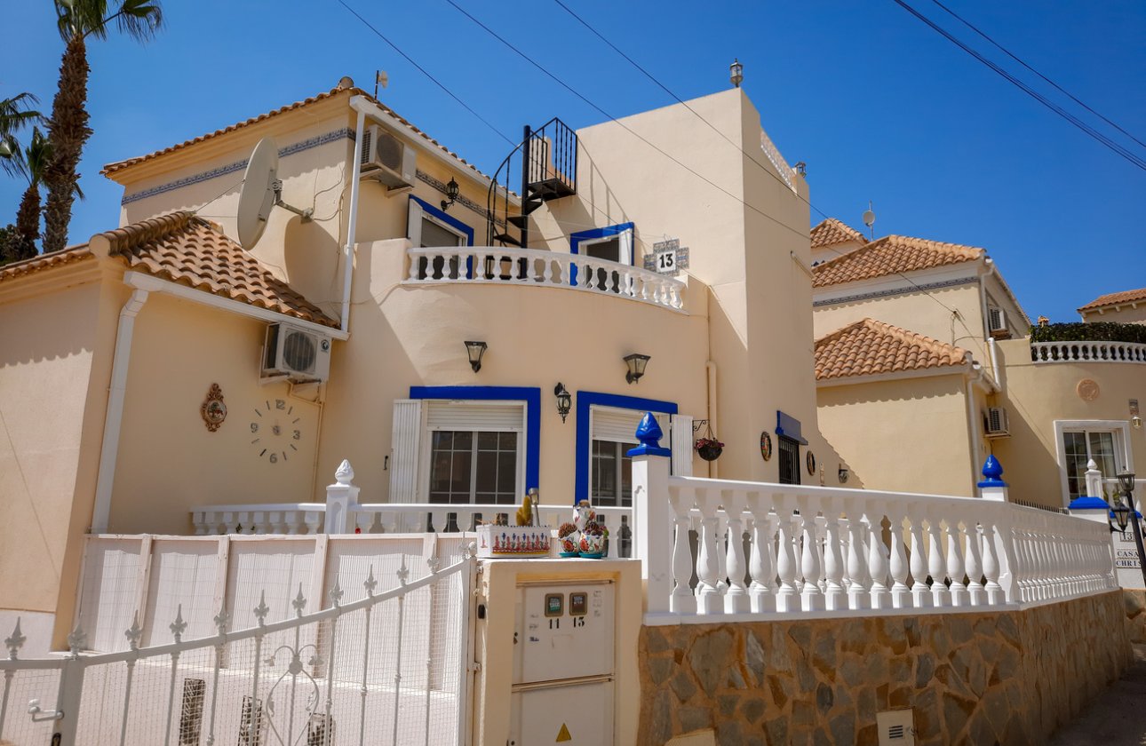 Revente - Villa -
Villamartin - Costa Blanca