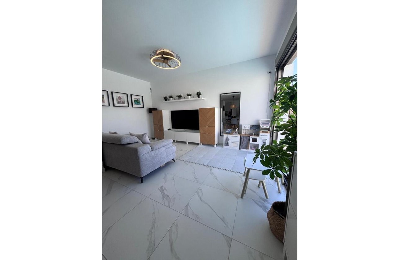 Revente - Villa -
Villamartin - Costa Blanca