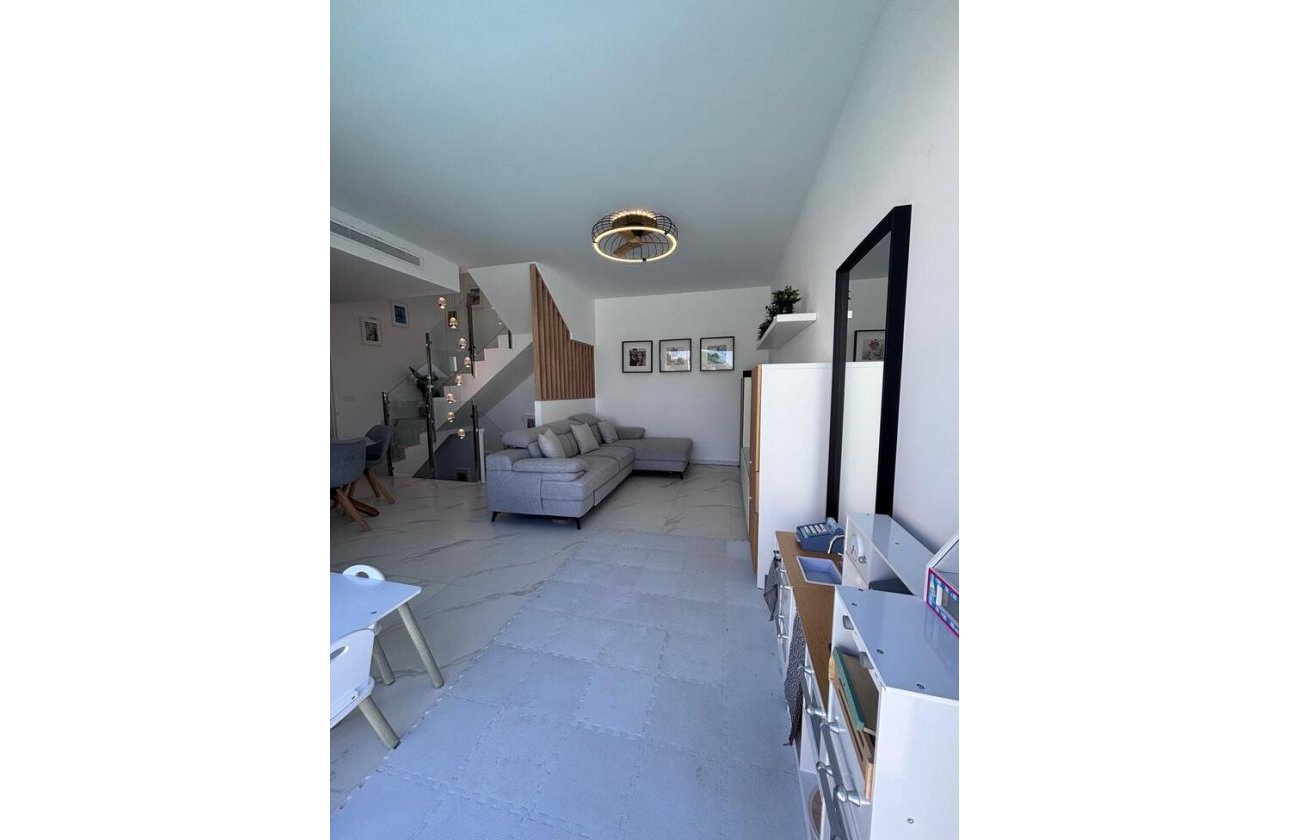 Revente - Villa -
Villamartin - Costa Blanca