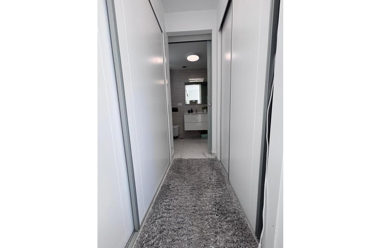 Revente - Villa -
Villamartin - Costa Blanca