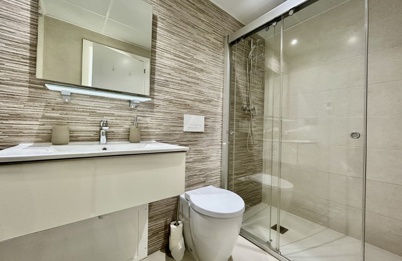 Revente - Villa -
Villamartin - Costa Blanca