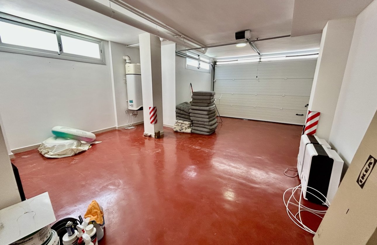 Revente - Villa -
Villamartin - Costa Blanca