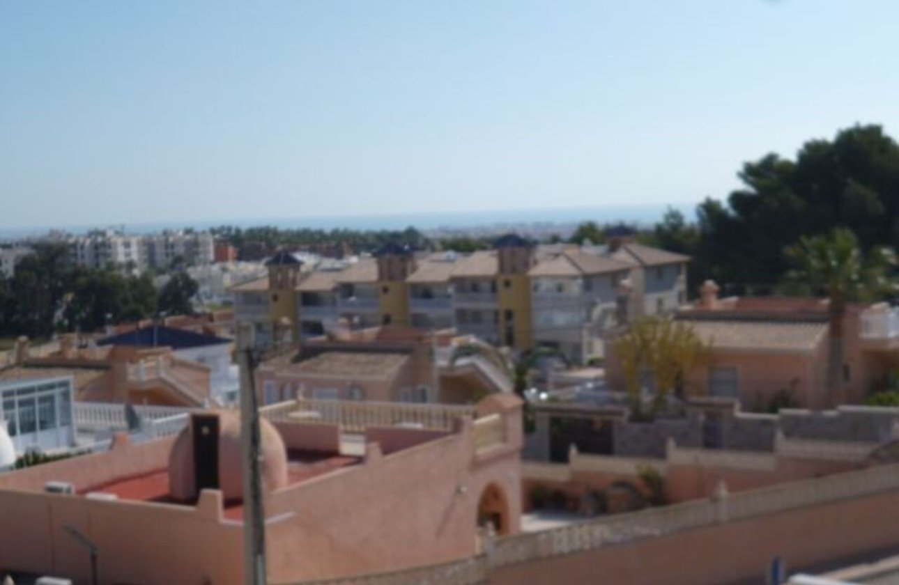 Revente - Villa -
Villamartin - Costa Blanca