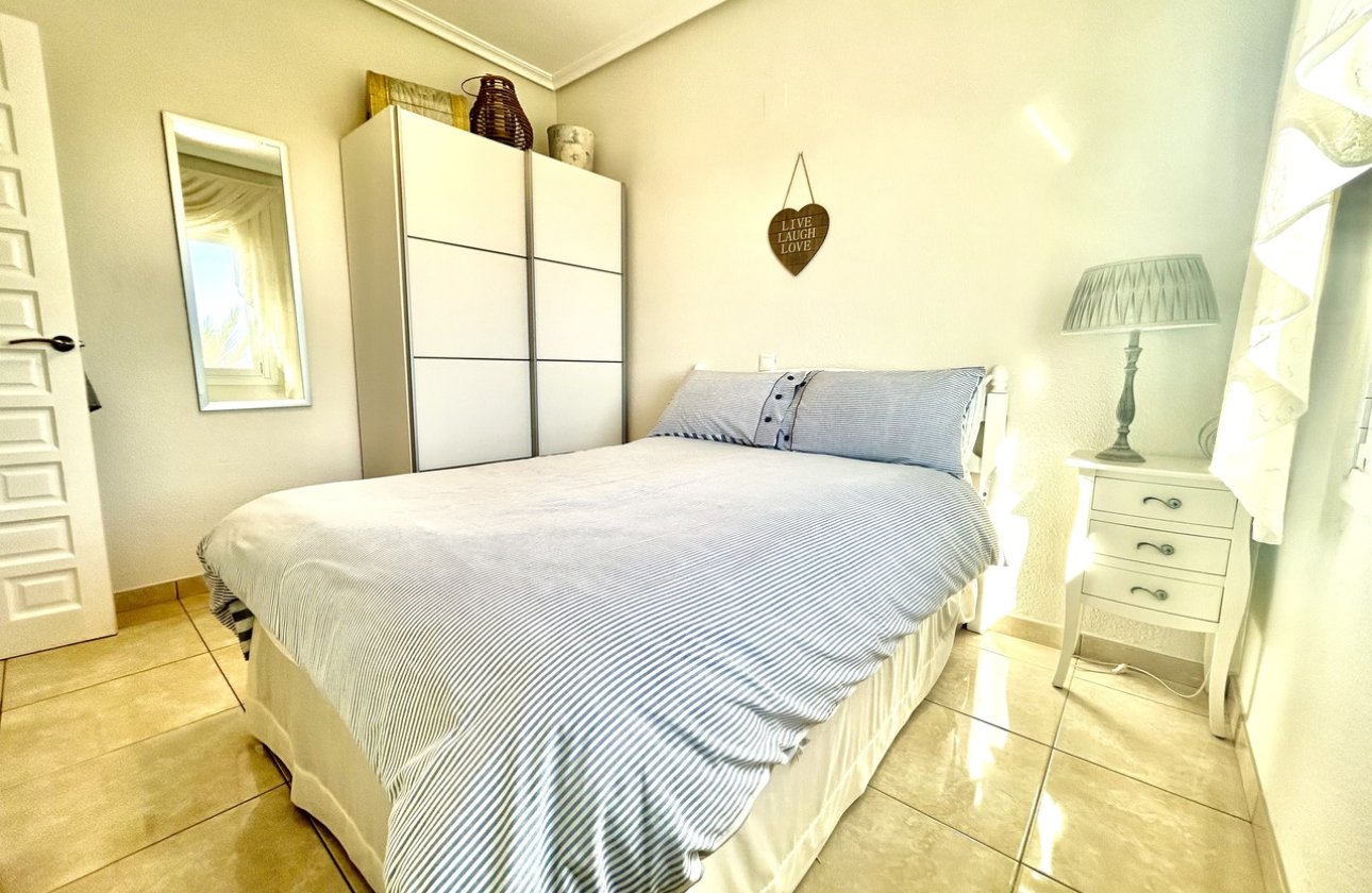 Revente - Villa -
Villamartin - Costa Blanca