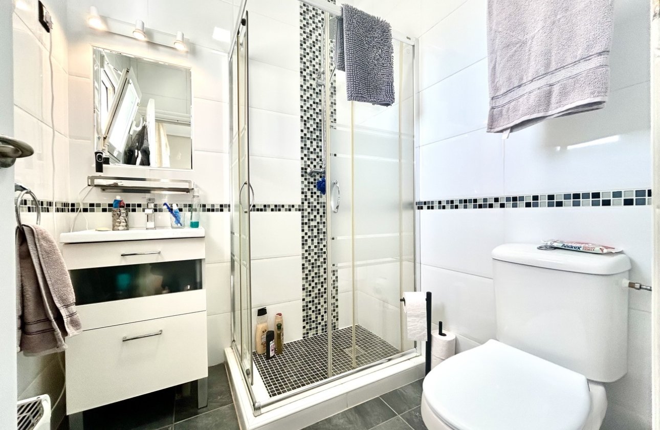 Revente - Villa -
Villamartin - Costa Blanca