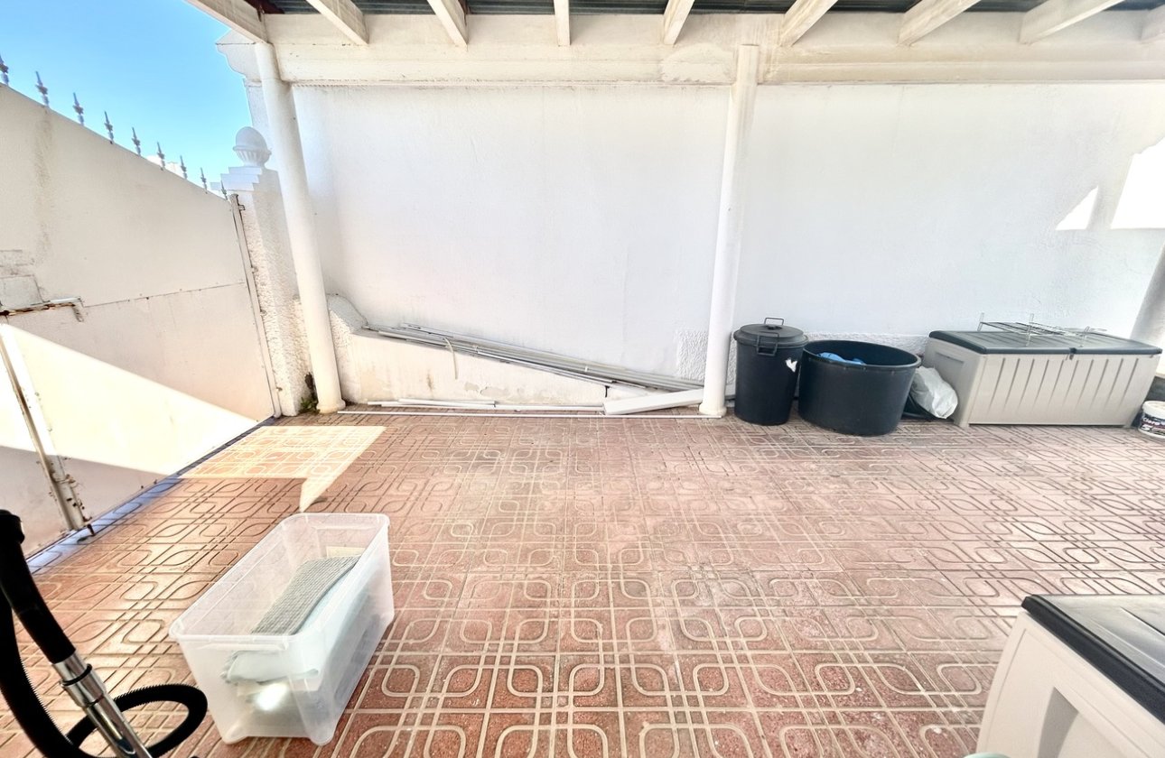 Revente - Villa -
Villamartin - Costa Blanca