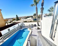 Revente - Villa -
Villamartin - Costa Blanca