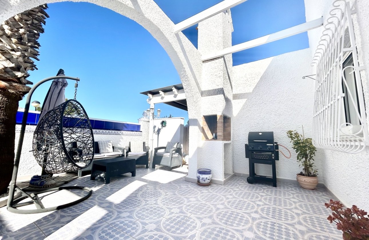 Revente - Villa -
Villamartin - Costa Blanca