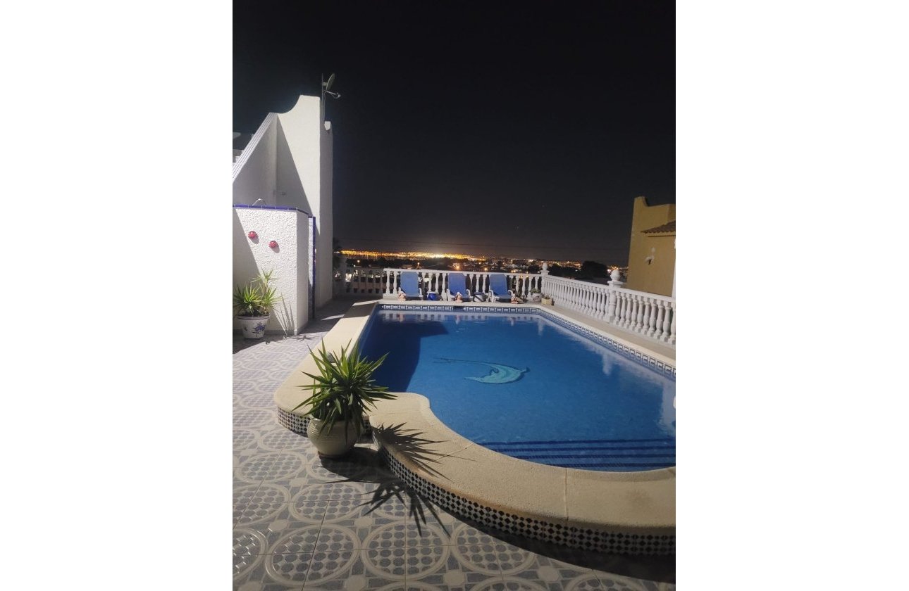 Revente - Villa -
Villamartin - Costa Blanca