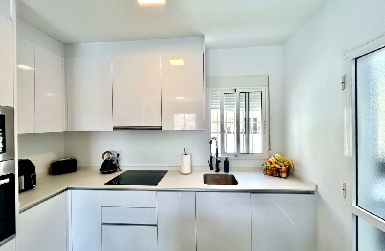 Revente - Villa -
Villamartin - Costa Blanca