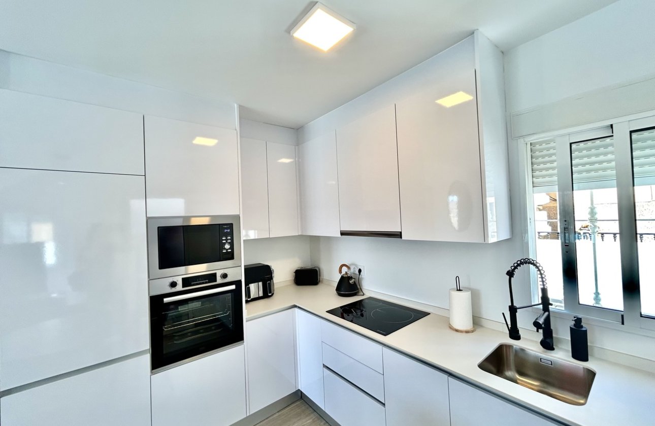 Revente - Villa -
Villamartin - Costa Blanca