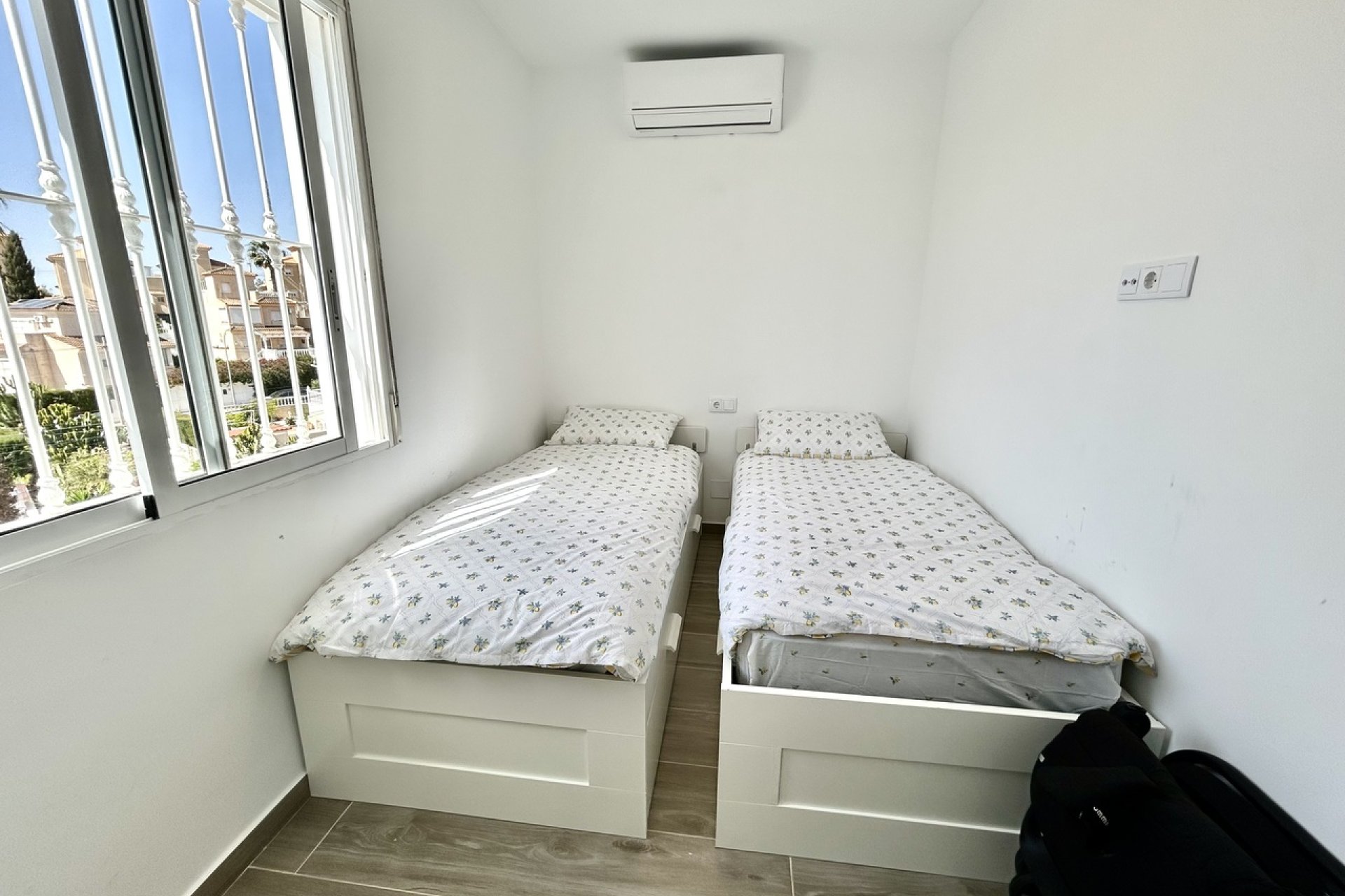 Revente - Villa -
Villamartin - Costa Blanca