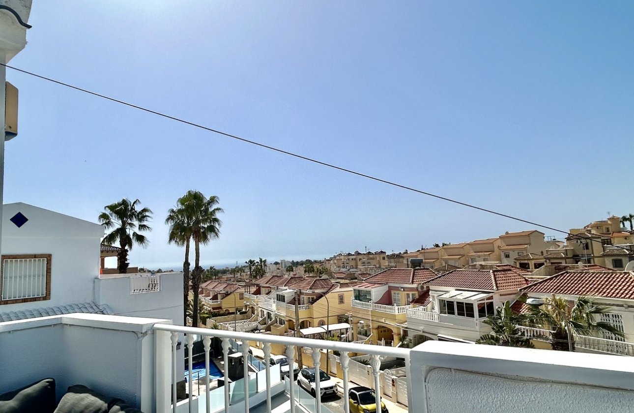 Revente - Villa -
Villamartin - Costa Blanca