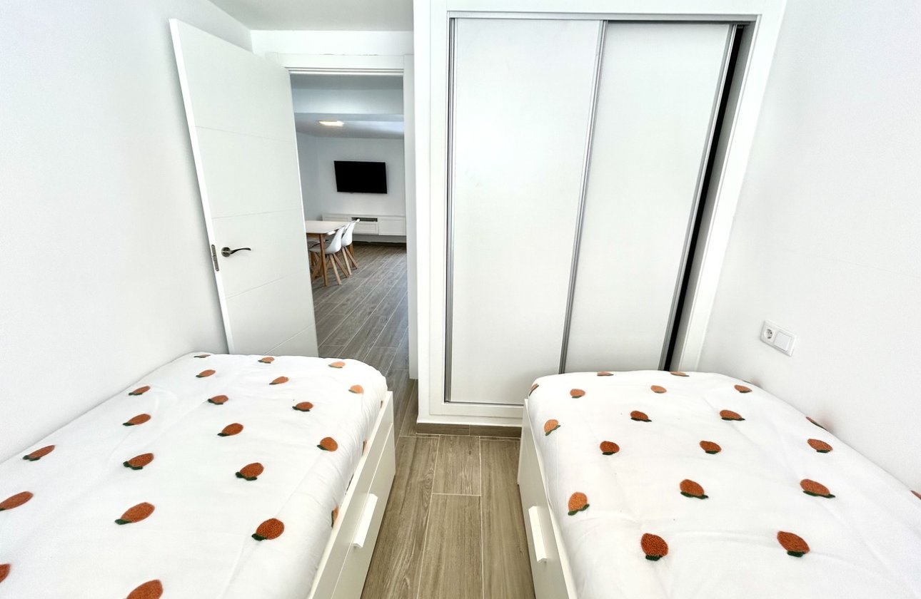 Revente - Villa -
Villamartin - Costa Blanca