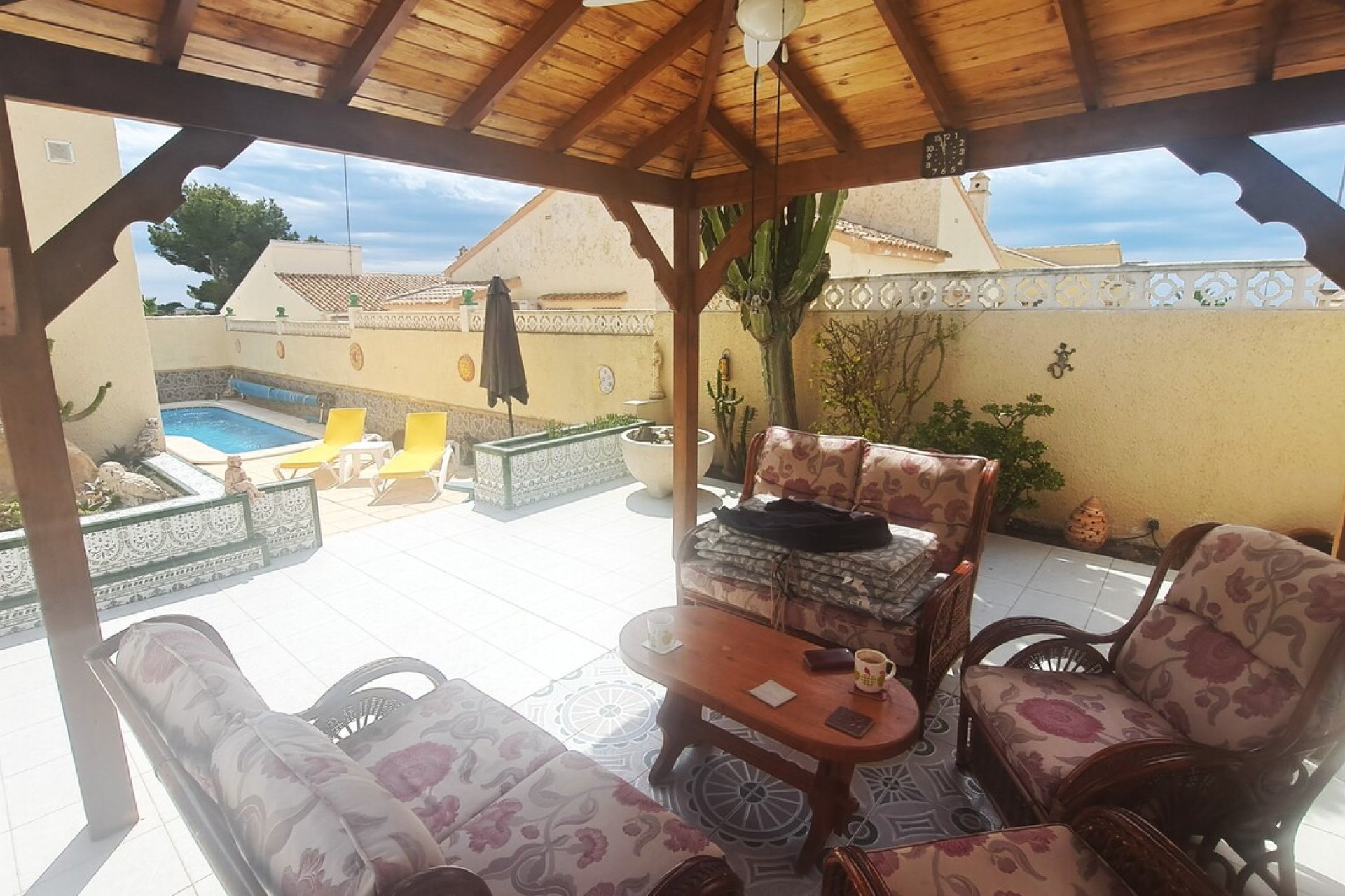Revente - Villa -
Villamartin - Costa Blanca