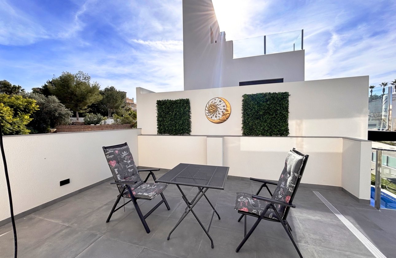Revente - Villa -
Villamartin - Costa Blanca