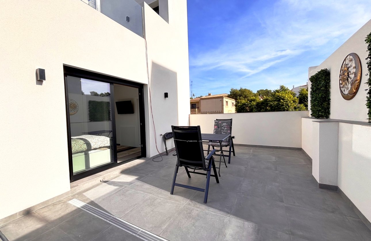 Revente - Villa -
Villamartin - Costa Blanca