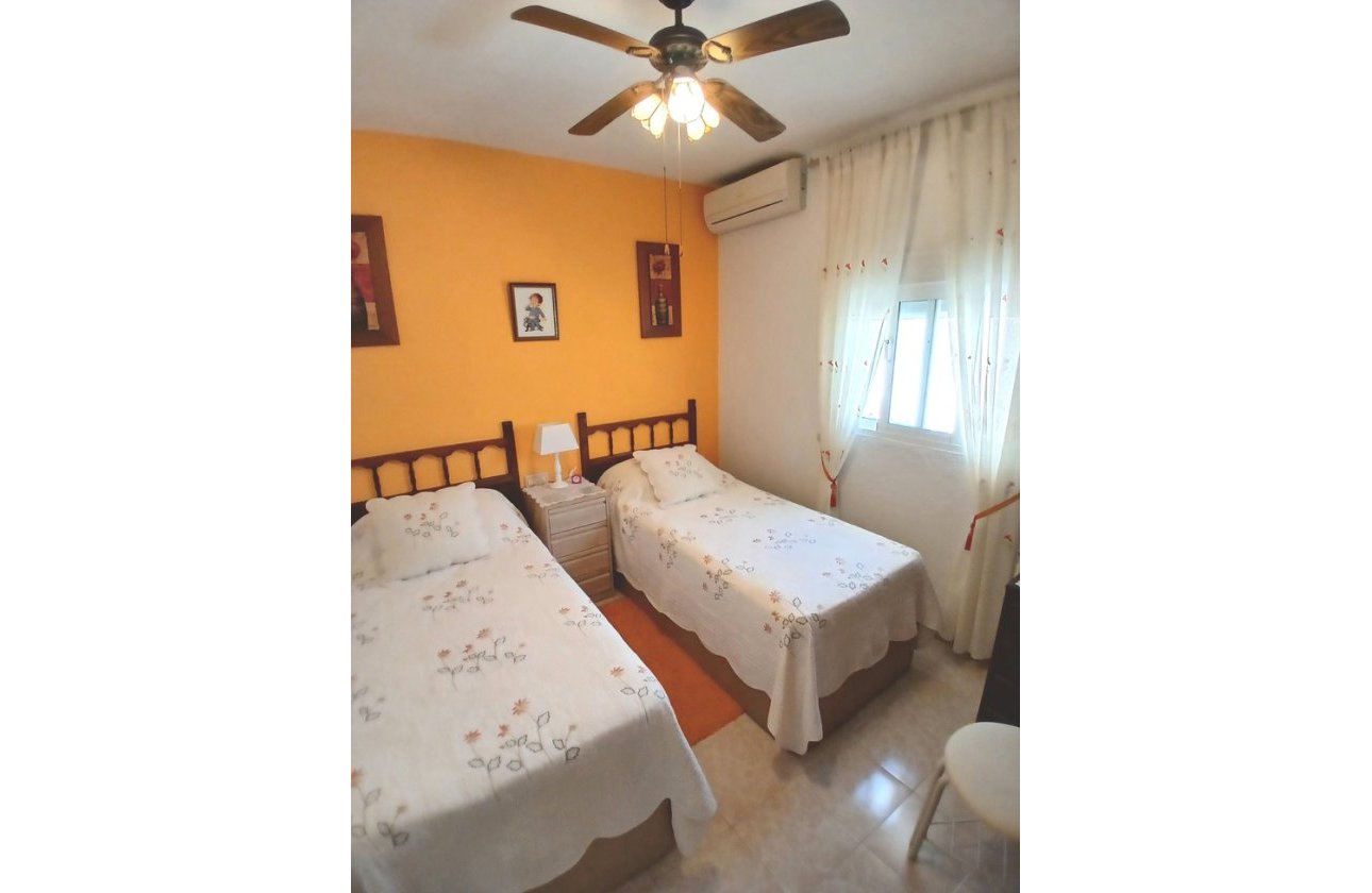 Revente - Villa -
Villamartin - Costa Blanca