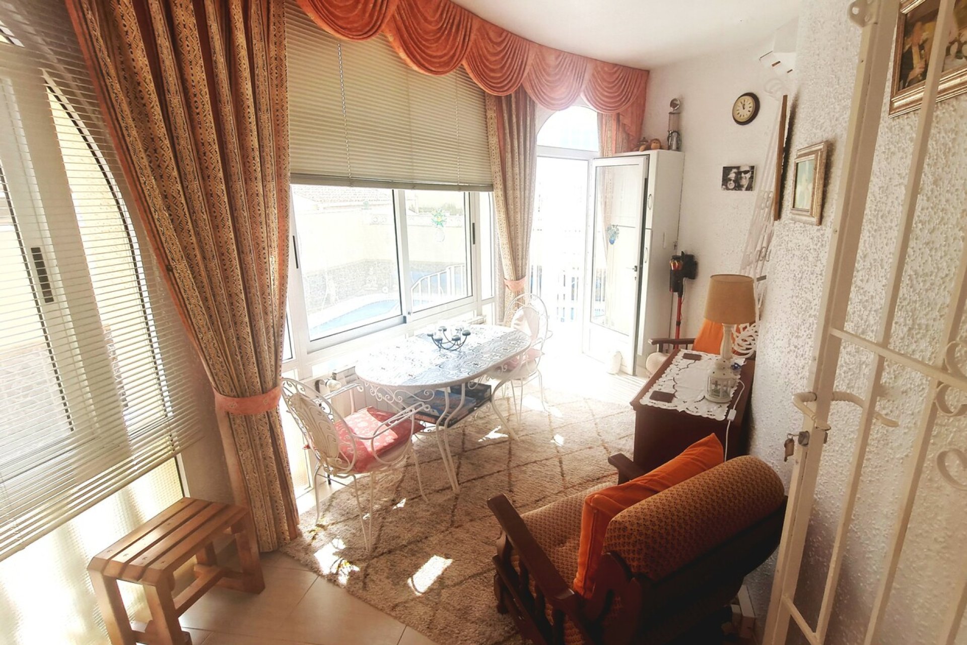 Revente - Villa -
Villamartin - Costa Blanca