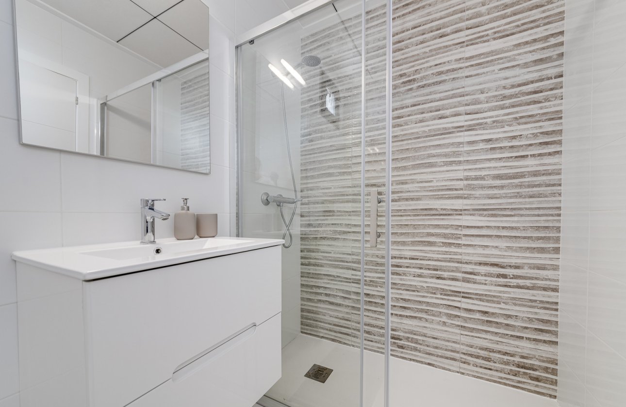 Revente - Villa -
Villamartin - Costa Blanca
