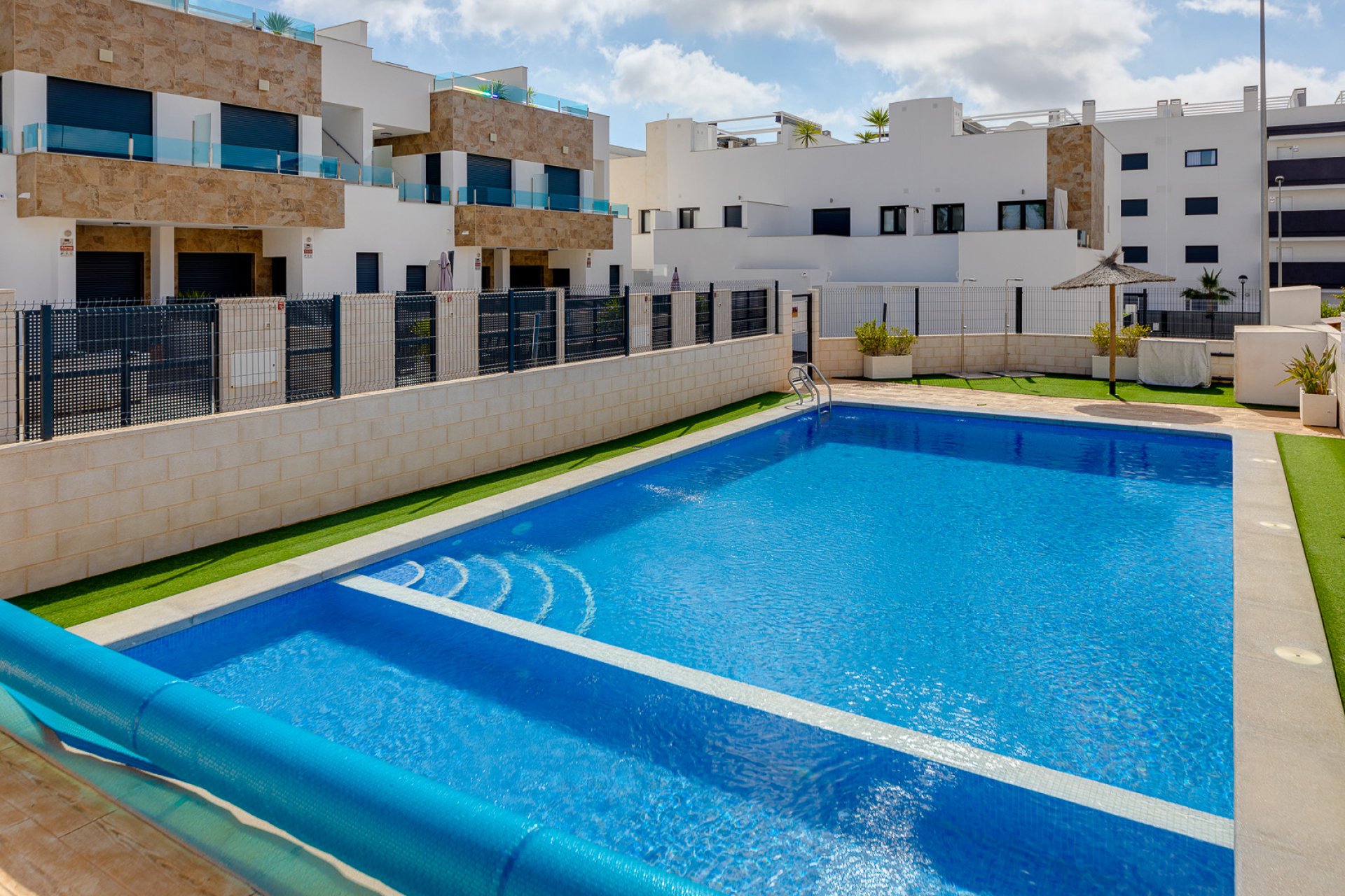 Revente - Villa -
Villamartin - Costa Blanca