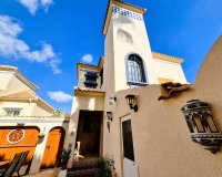 Revente - Villa -
Villamartin - Costa Blanca