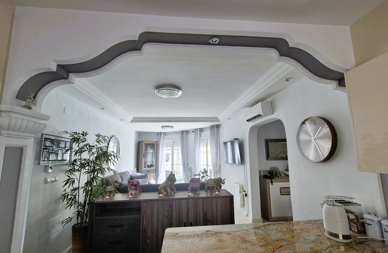 Revente - Villa -
Villamartin - Costa Blanca