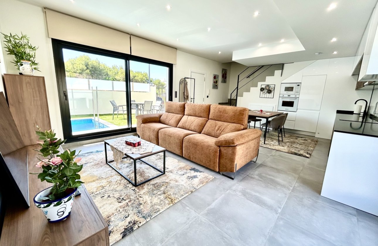 Revente - Villa -
Villamartin - Costa Blanca