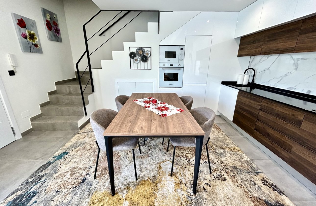 Revente - Villa -
Villamartin - Costa Blanca
